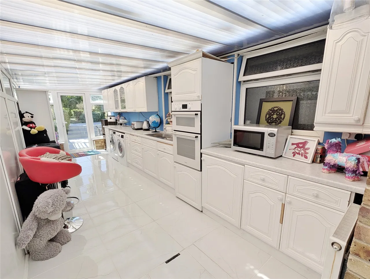 Commonfields, West End, GU24, photo 9