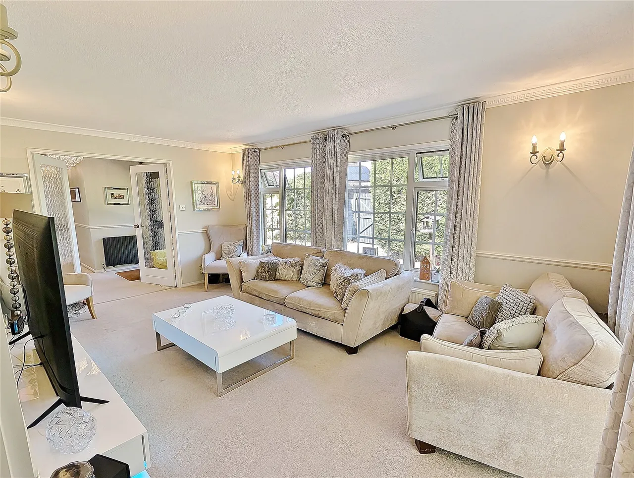 Commonfields, West End, GU24, photo 4