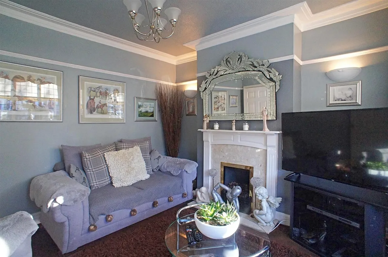 Heriot Avenue, London, photo 3