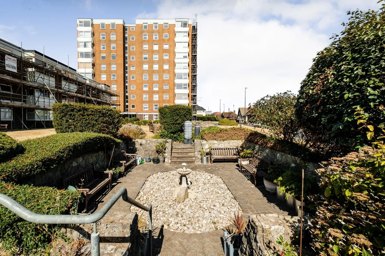 Brighton Road, Lancing, BN15, photo 17