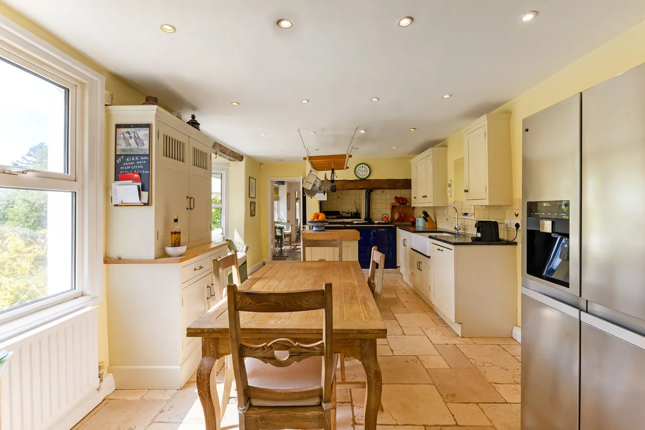 Shaftesbury Road, Child Okeford, DT11, photo 6