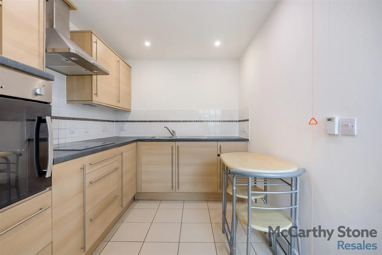 College Way, Welwyn Garden City, AL8, photo 5