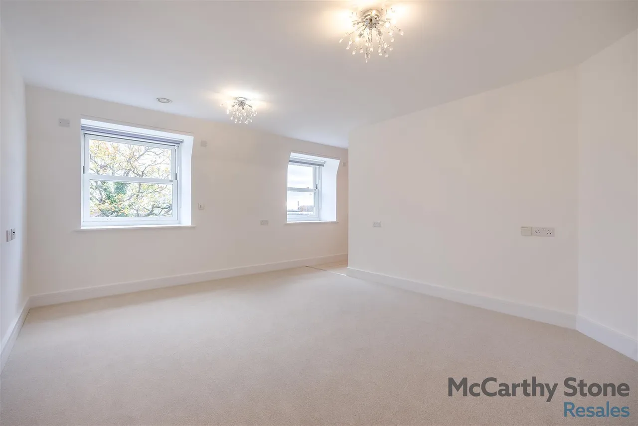 College Way, Welwyn Garden City, AL8, photo 2