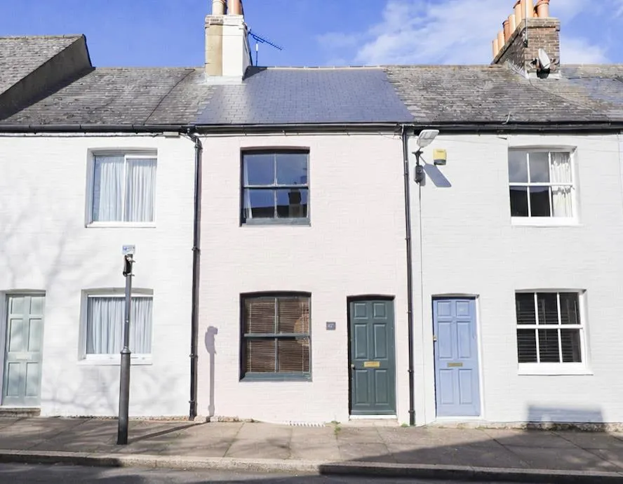 3 bed house for sale — De Montfort Road, Lewes, BN7 1SS