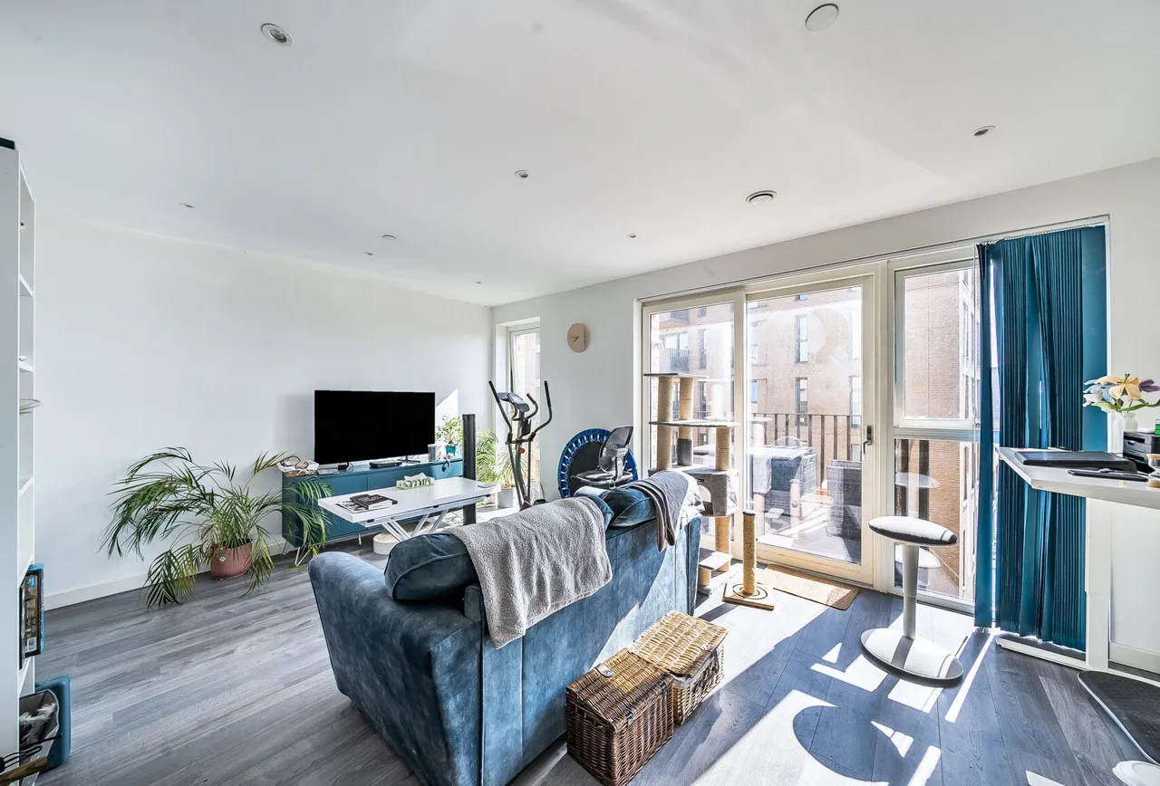 1 bed flat for sale — Moorhen Drive, London, NW9 7FH