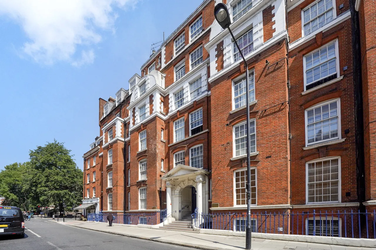 2 bed flat for sale — Hunter Street, London, WC1N