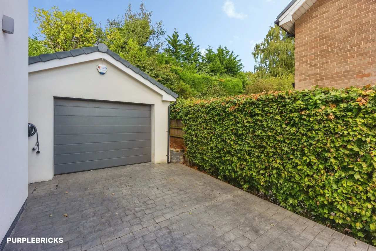 Ashworth Close, Bowdon, WA14, photo 49