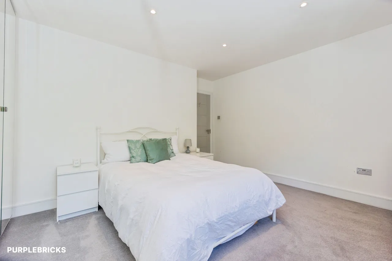 Ashworth Close, Bowdon, WA14, photo 37