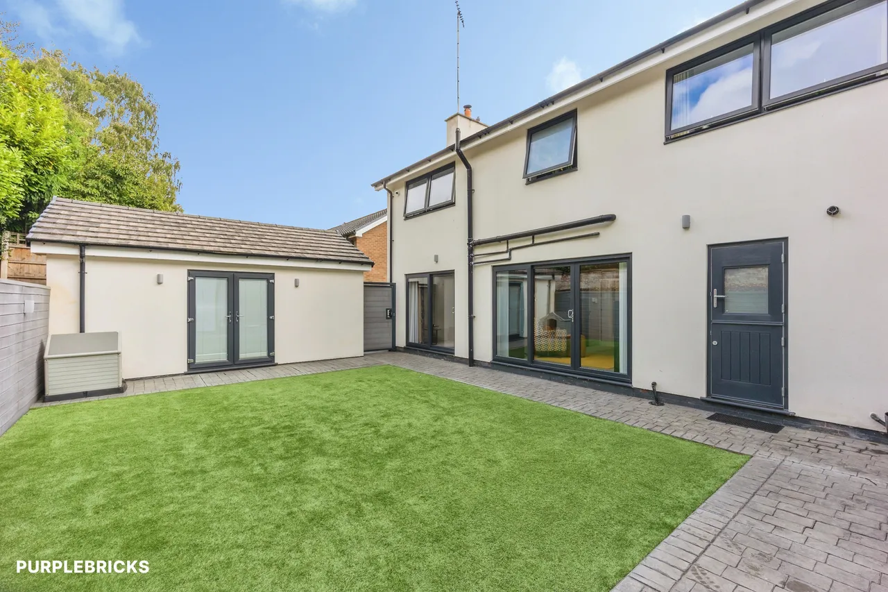 Ashworth Close, Bowdon, WA14, photo 15