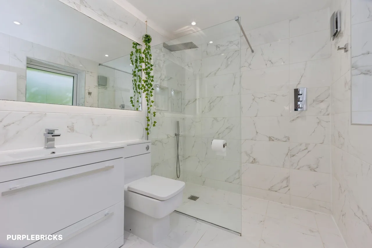 Ashworth Close, Bowdon, WA14, photo 30