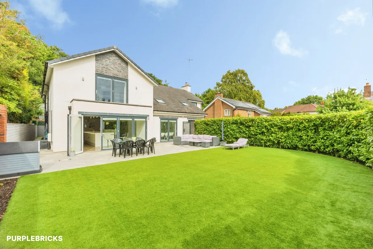 Ashworth Close, Bowdon, WA14, photo 12