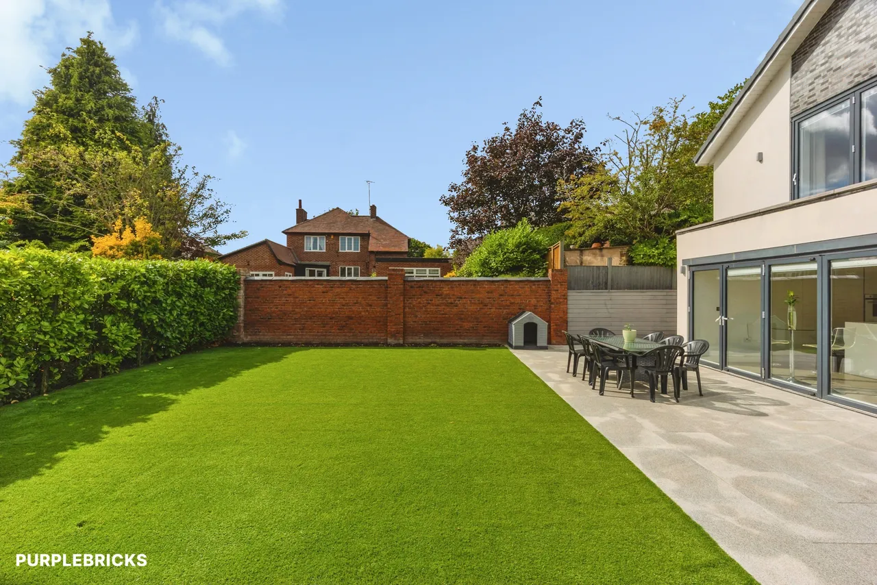 Ashworth Close, Bowdon, WA14, photo 47