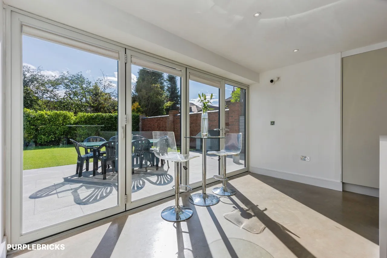 Ashworth Close, Bowdon, WA14, photo 56