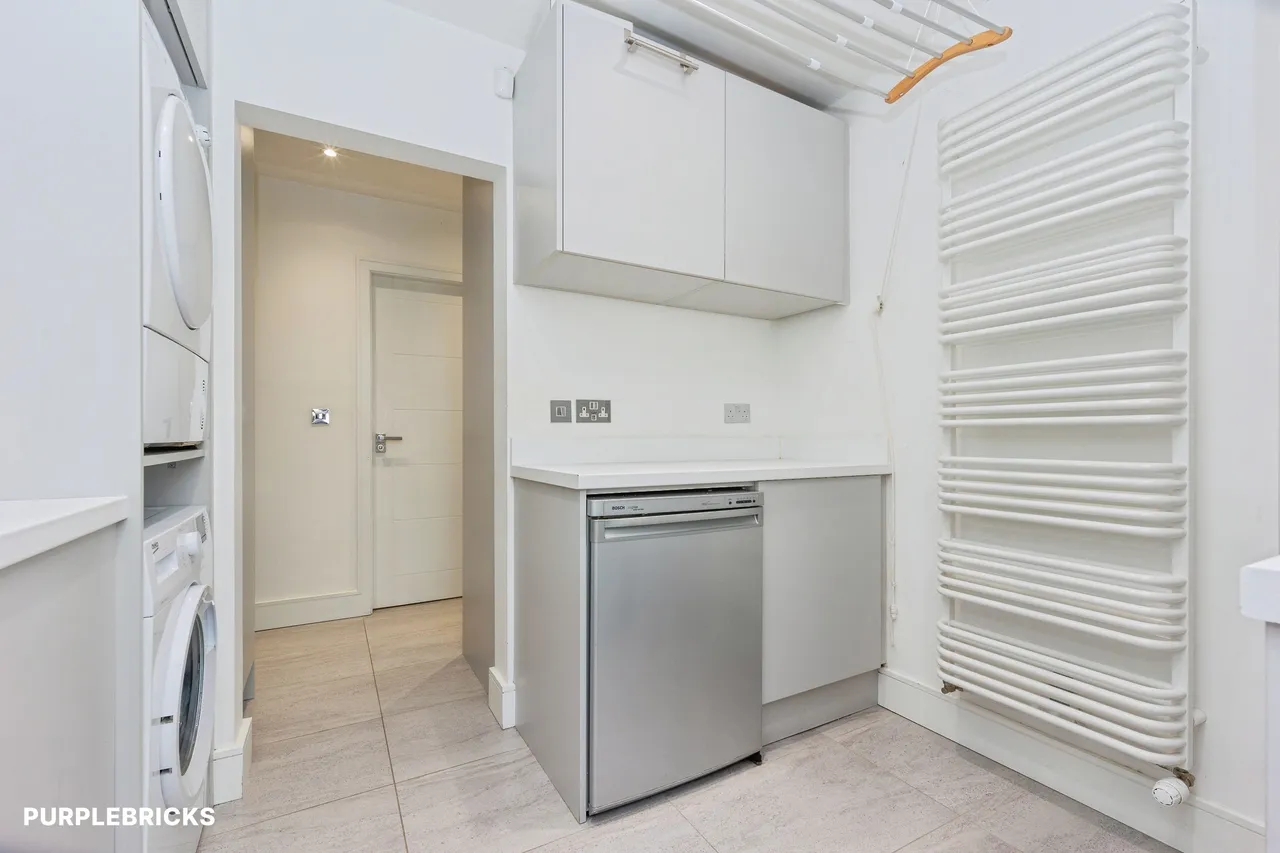 Ashworth Close, Bowdon, WA14, photo 58