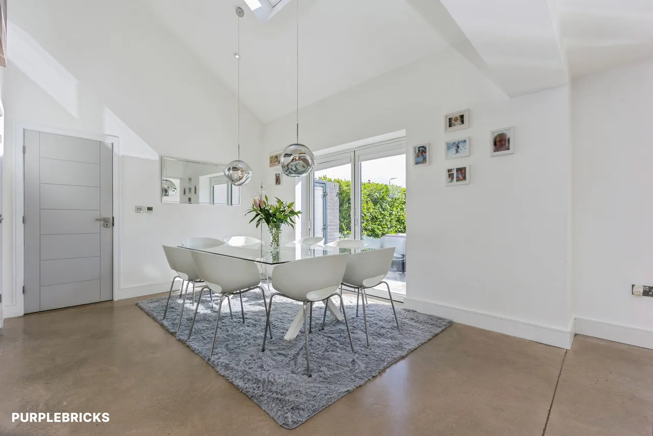 Ashworth Close, Bowdon, WA14, photo 48