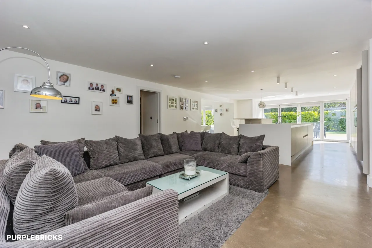 Ashworth Close, Bowdon, WA14, photo 32