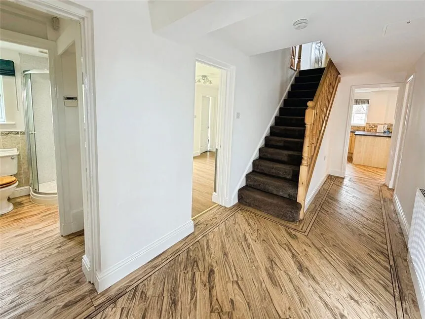 Thealby Gardens, Doncaster, South Yorkshire, DN4, photo 4
