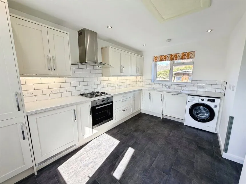Thealby Gardens, Doncaster, South Yorkshire, DN4, photo 3