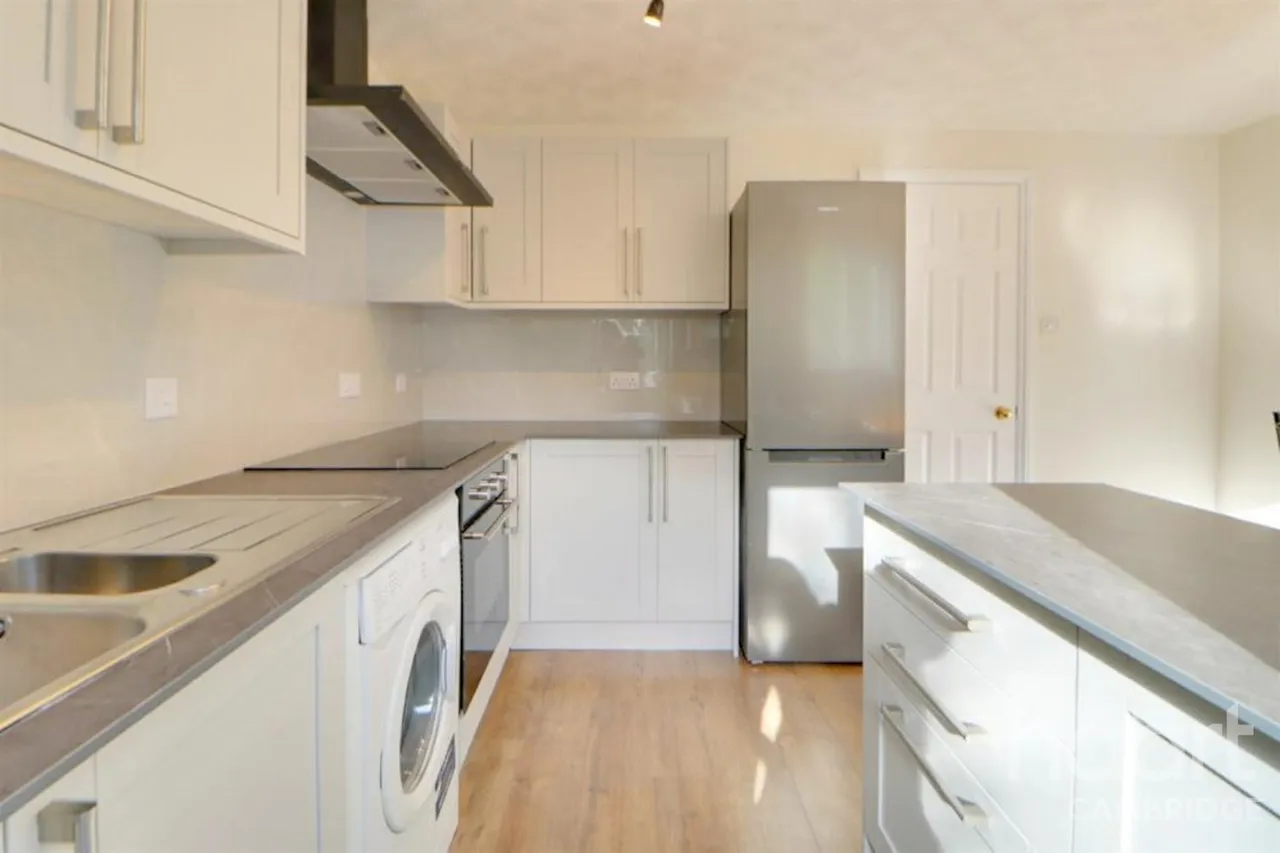 Tamarin Gardens, Cambridge, CB1, photo 2