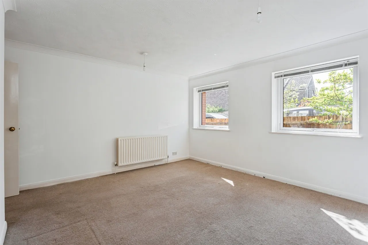 Franklynn Road, Haywards Heath, RH16, photo 16
