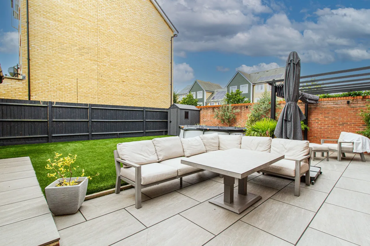 Byrne Avenue, Church Crookham, Fleet, GU52 8BG, photo 9