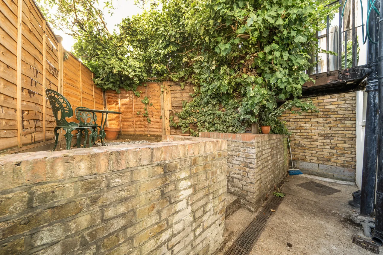 County Grove, SE5, photo 17
