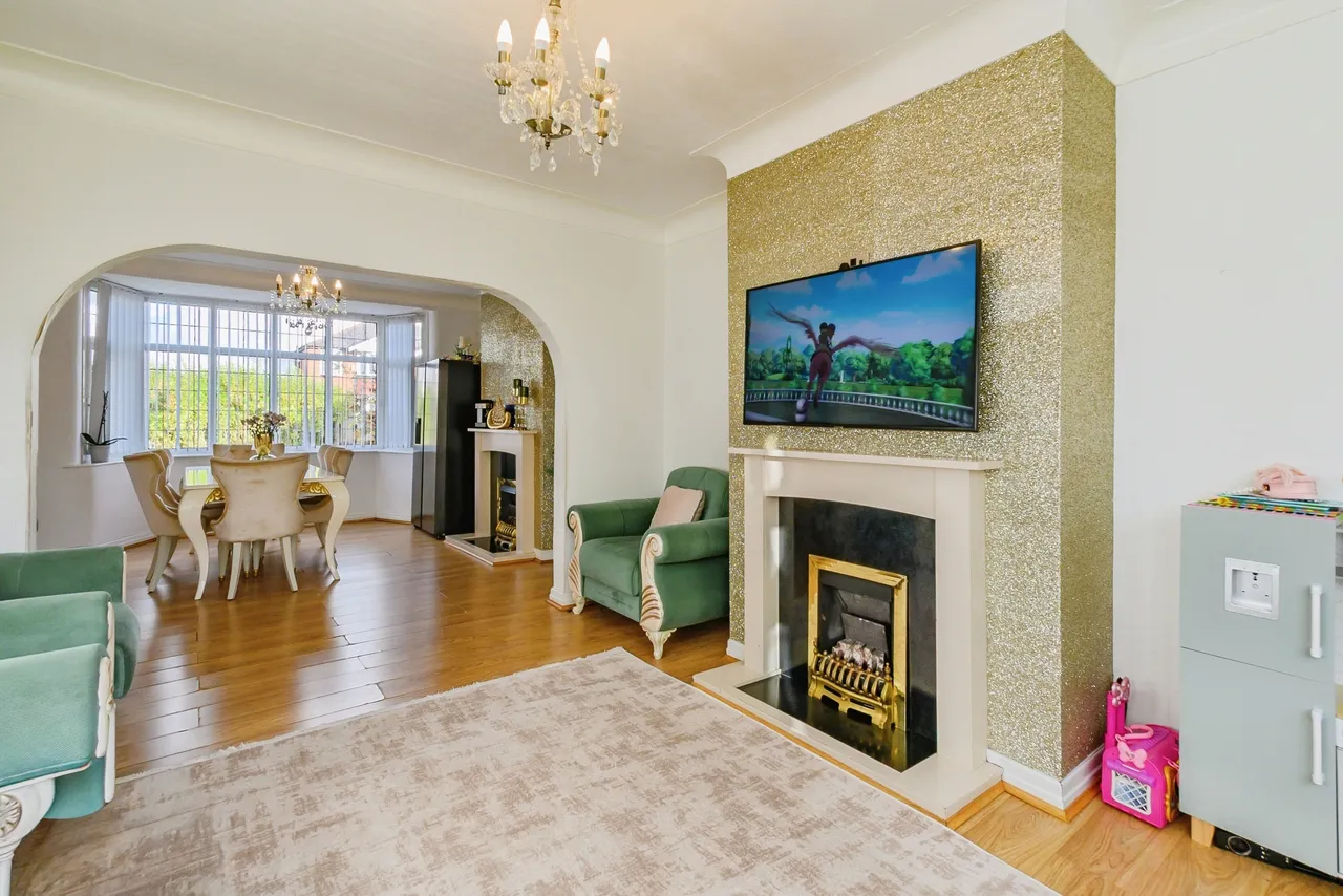 Bolton Road, Bolton, BL4, photo 2