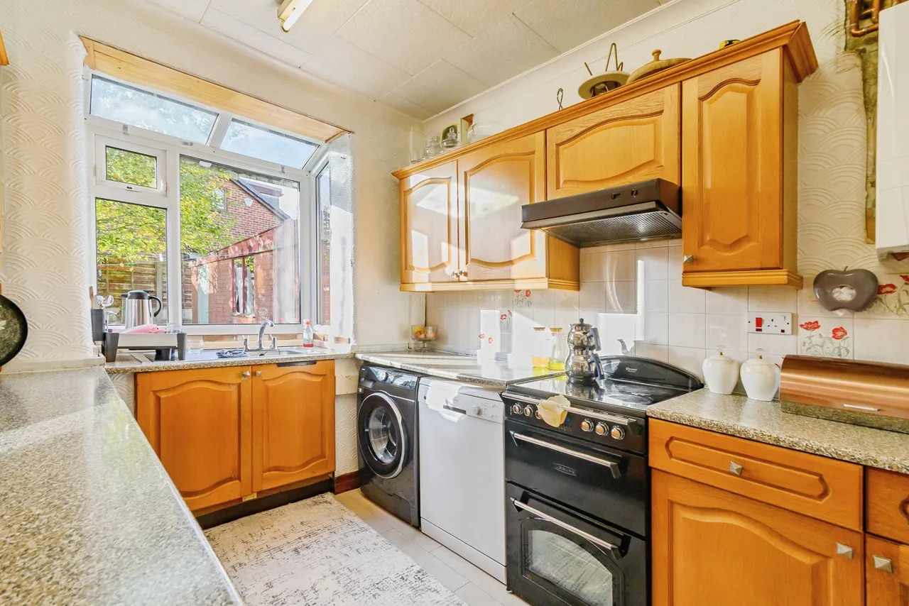 Bolton Road, Bolton, BL4, photo 10