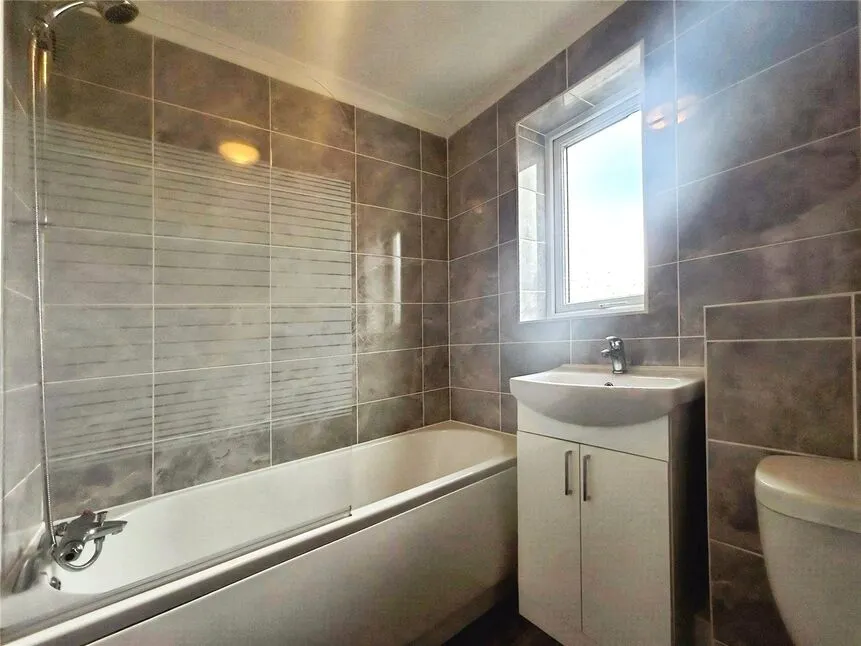 Chapel Road, Chapeltown, South Yorkshire, S35, photo 5