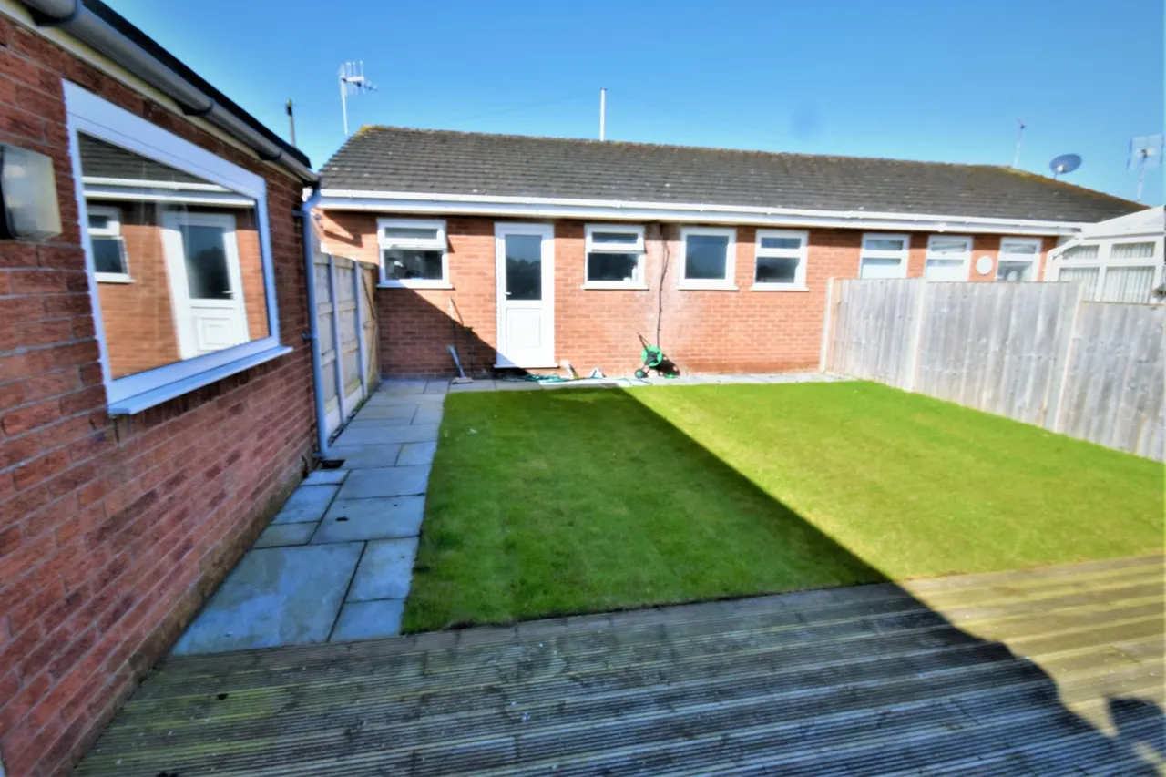 Oakfield, Wrexham, LL13, photo 9