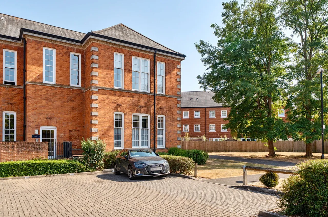 Longley Road, Chichester, PO19, photo 5