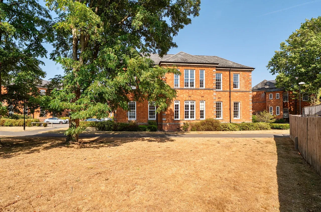 Longley Road, Chichester, PO19, photo 13