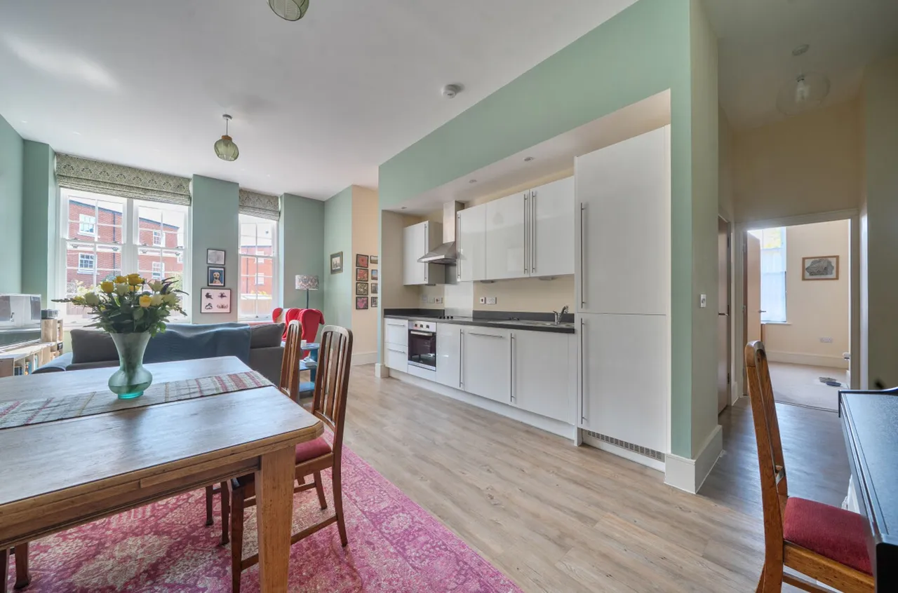 Longley Road, Chichester, PO19, photo 2