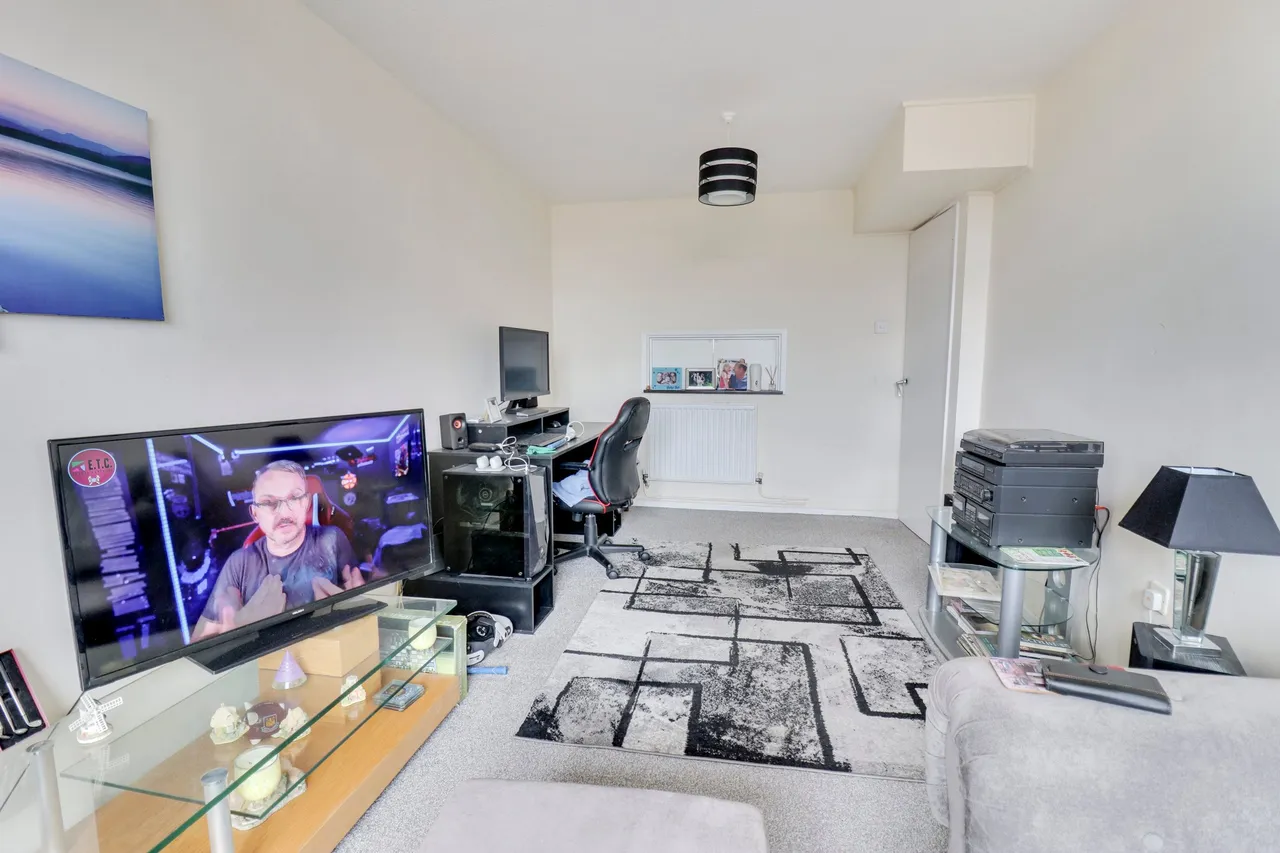 Longbanks, Harlow, CM18, photo 6