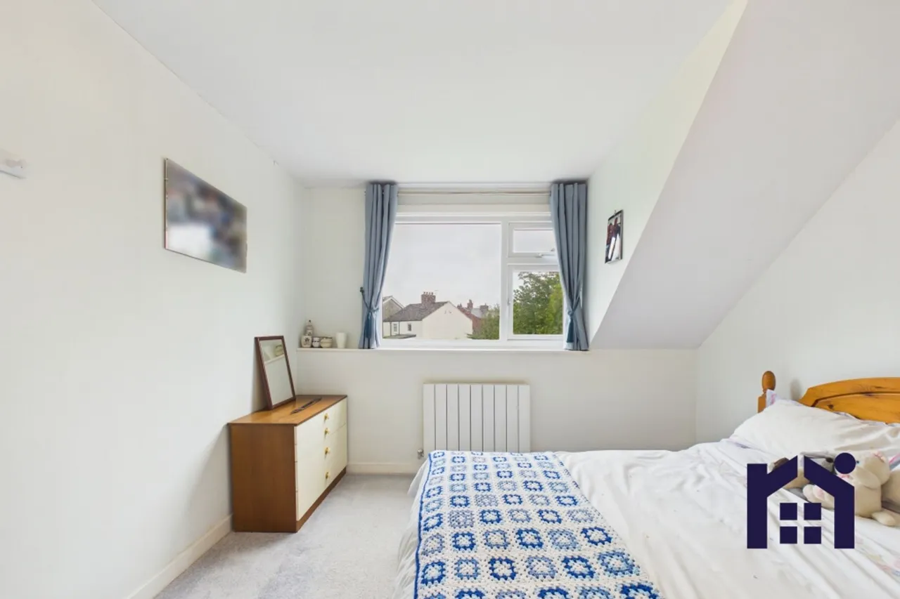 Brookfield, Mawdesley, L40, photo 21