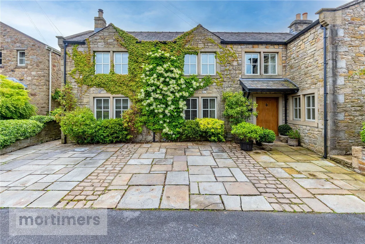 4 bed house for sale, Old Back Lane, Wiswell, BB7
