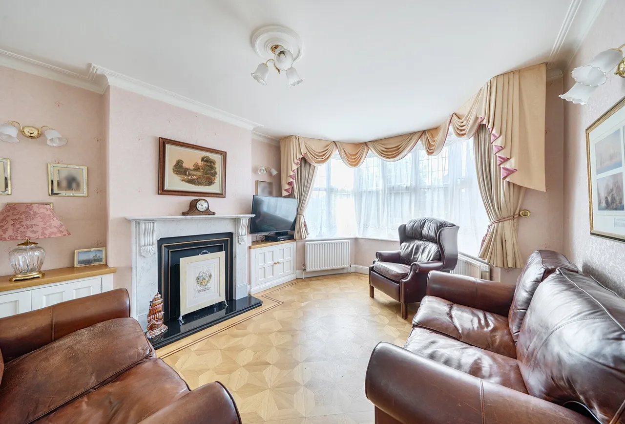 Lavender Avenue, London, NW9 8HE, photo 10