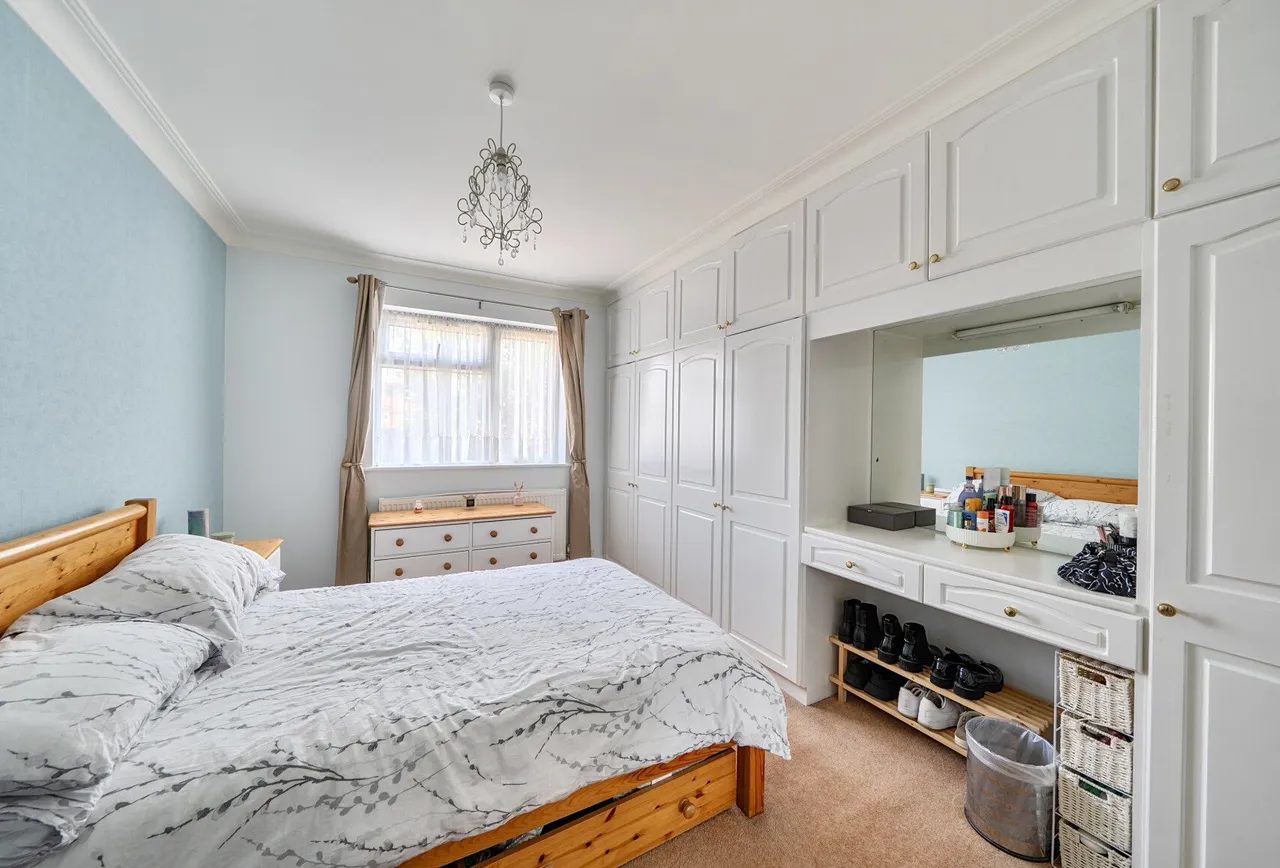 Lavender Avenue, London, NW9 8HE, photo 16