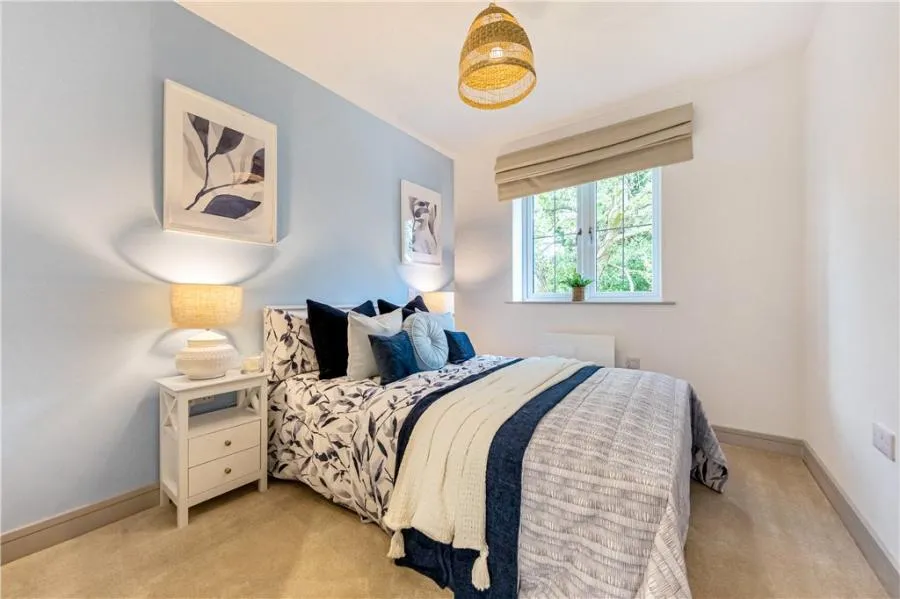 Alexander Gardens, Binfield, RG42, photo 9