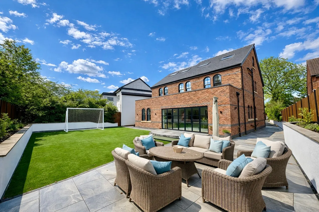 Grove Lane, Hale, WA15, photo 27