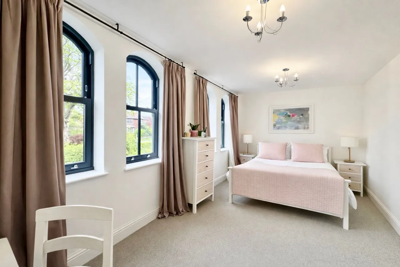Grove Lane, Hale, WA15, photo 18