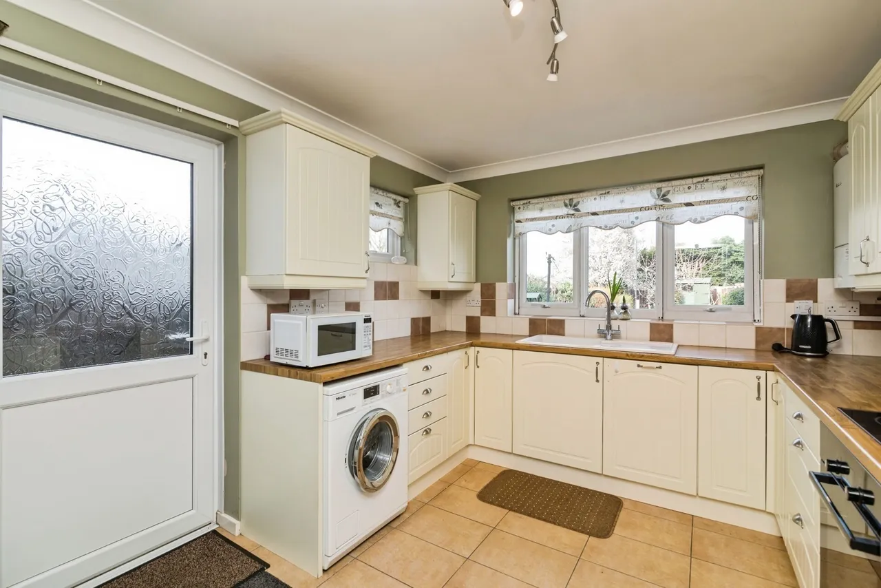 Ellough Road, Beccles, Suffolk, NR34, photo 5