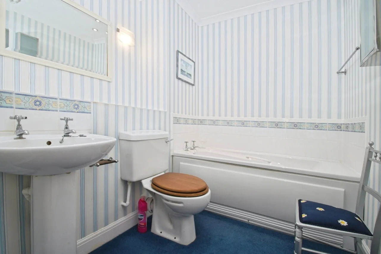 Campbell Drive, Cardiff, CF11, photo 11