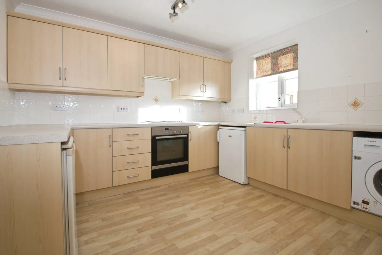 Campbell Drive, Cardiff, CF11, photo 3