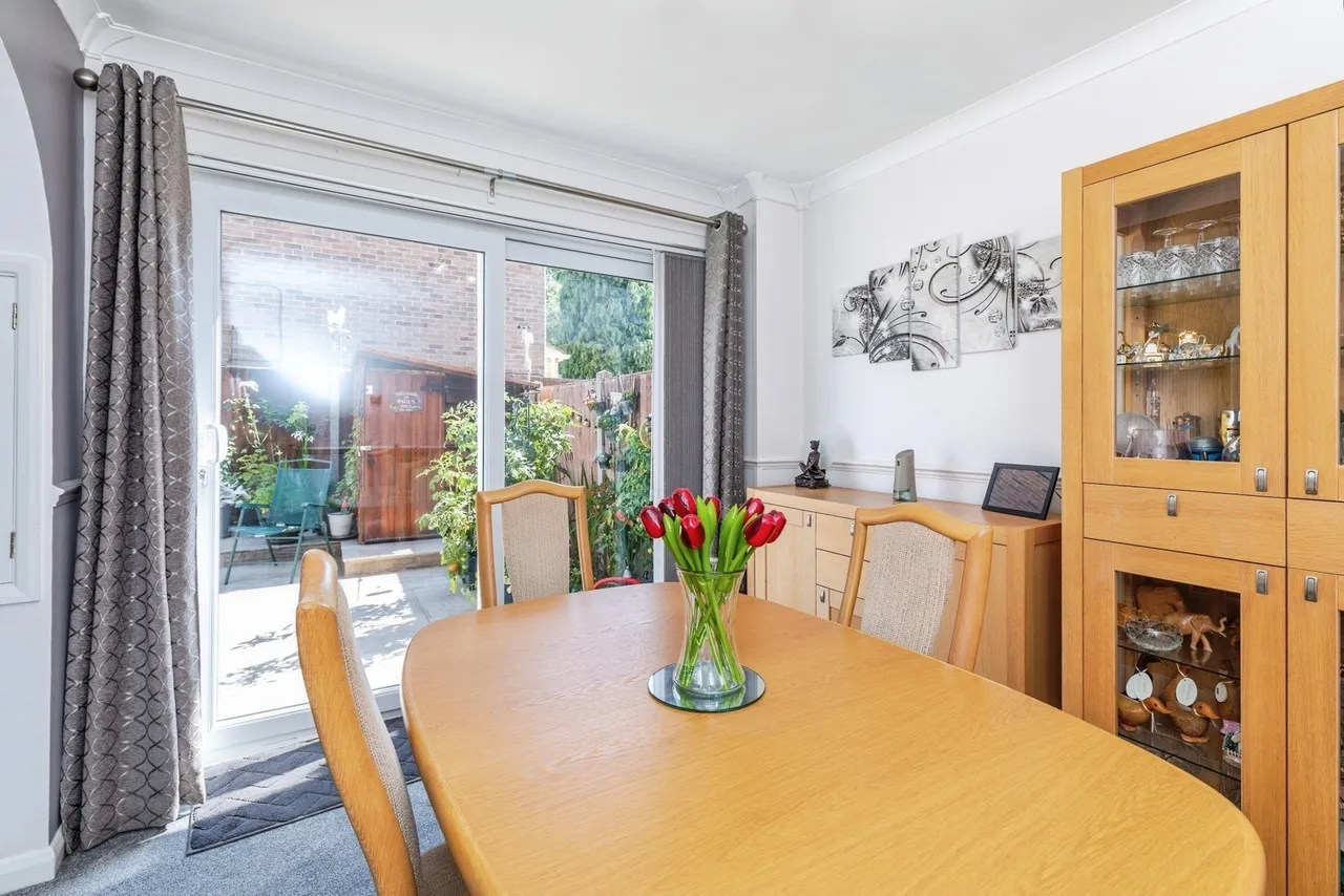 Hunstanton Close, Parkwood, ME8, photo 2