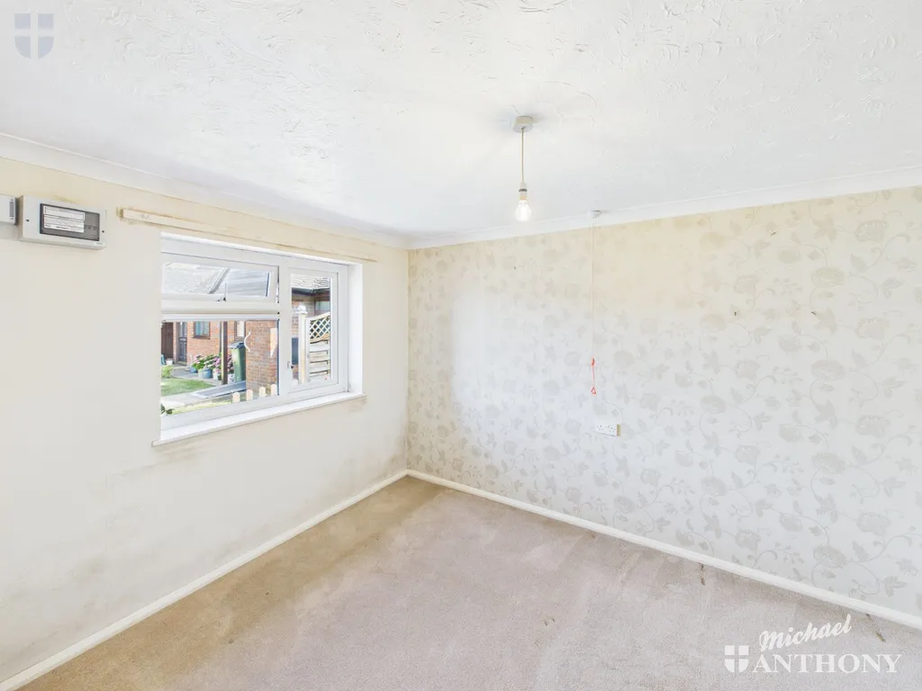 William Hill Drive, Bierton, Aylesbury, HP22 5AZ, photo 6