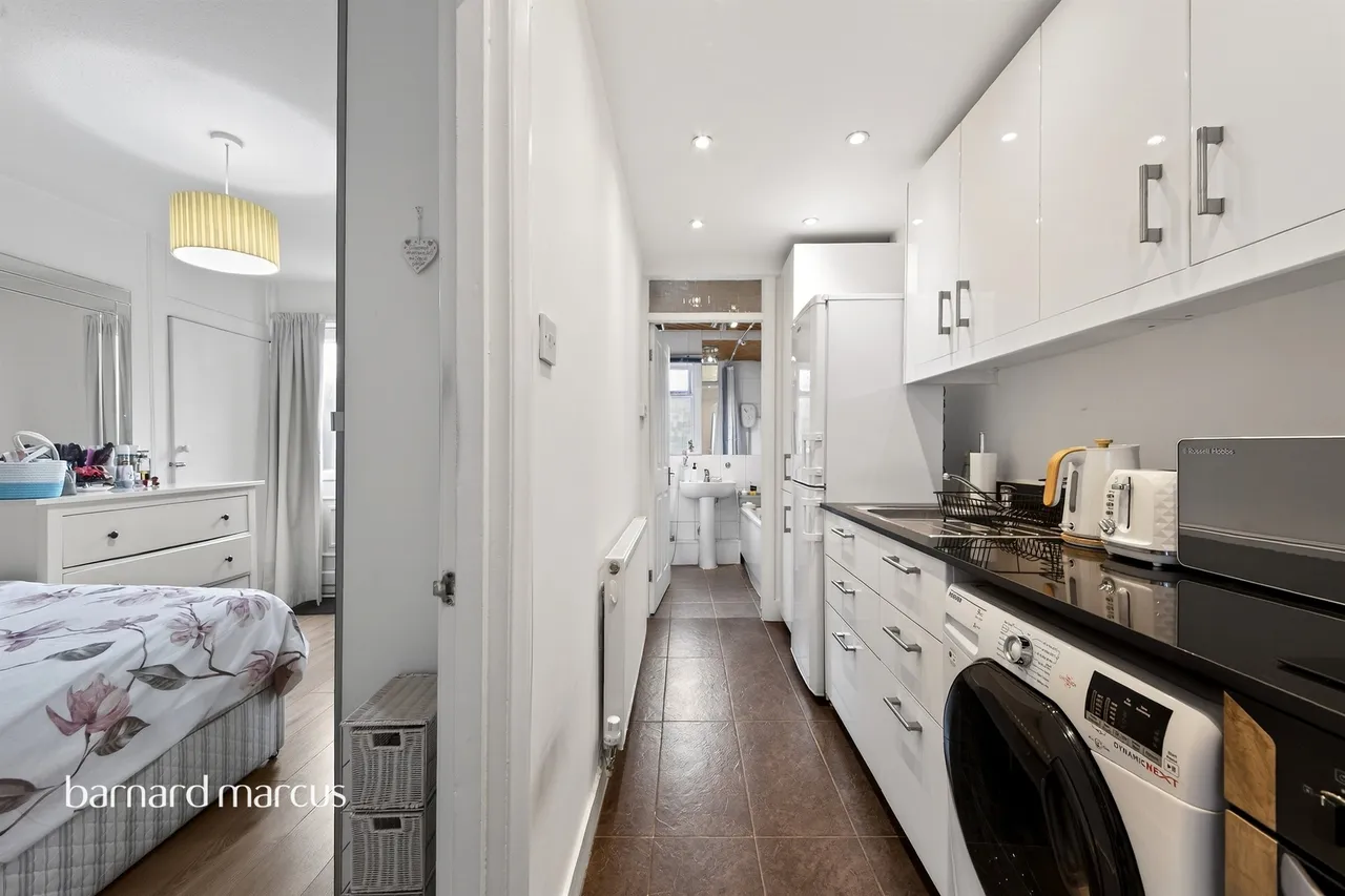 Holly Park Road, London, N11, photo 7