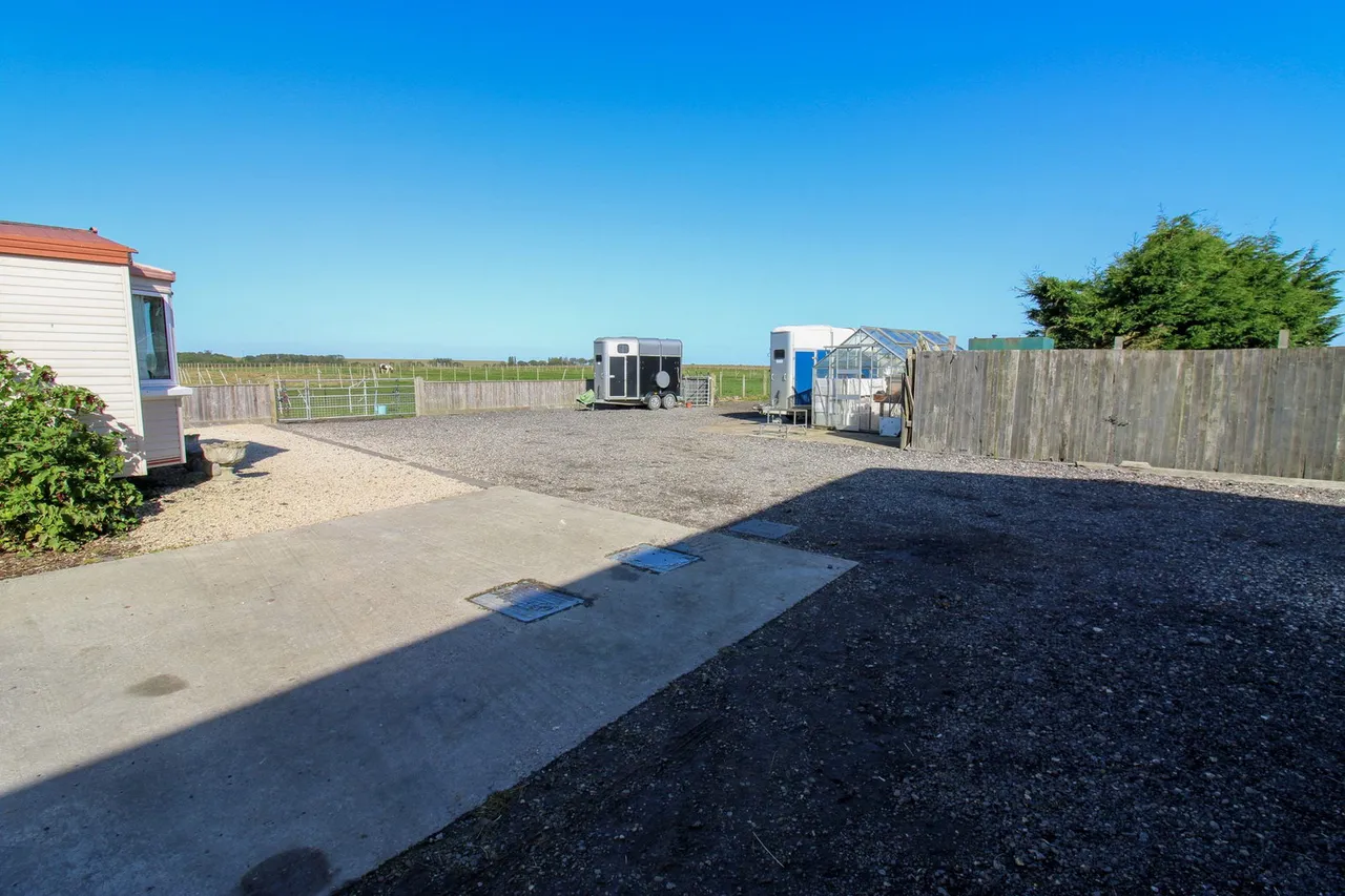 Newbridge Lane, Covenham St. Mary, Louth, LN11 0PQ, photo 5