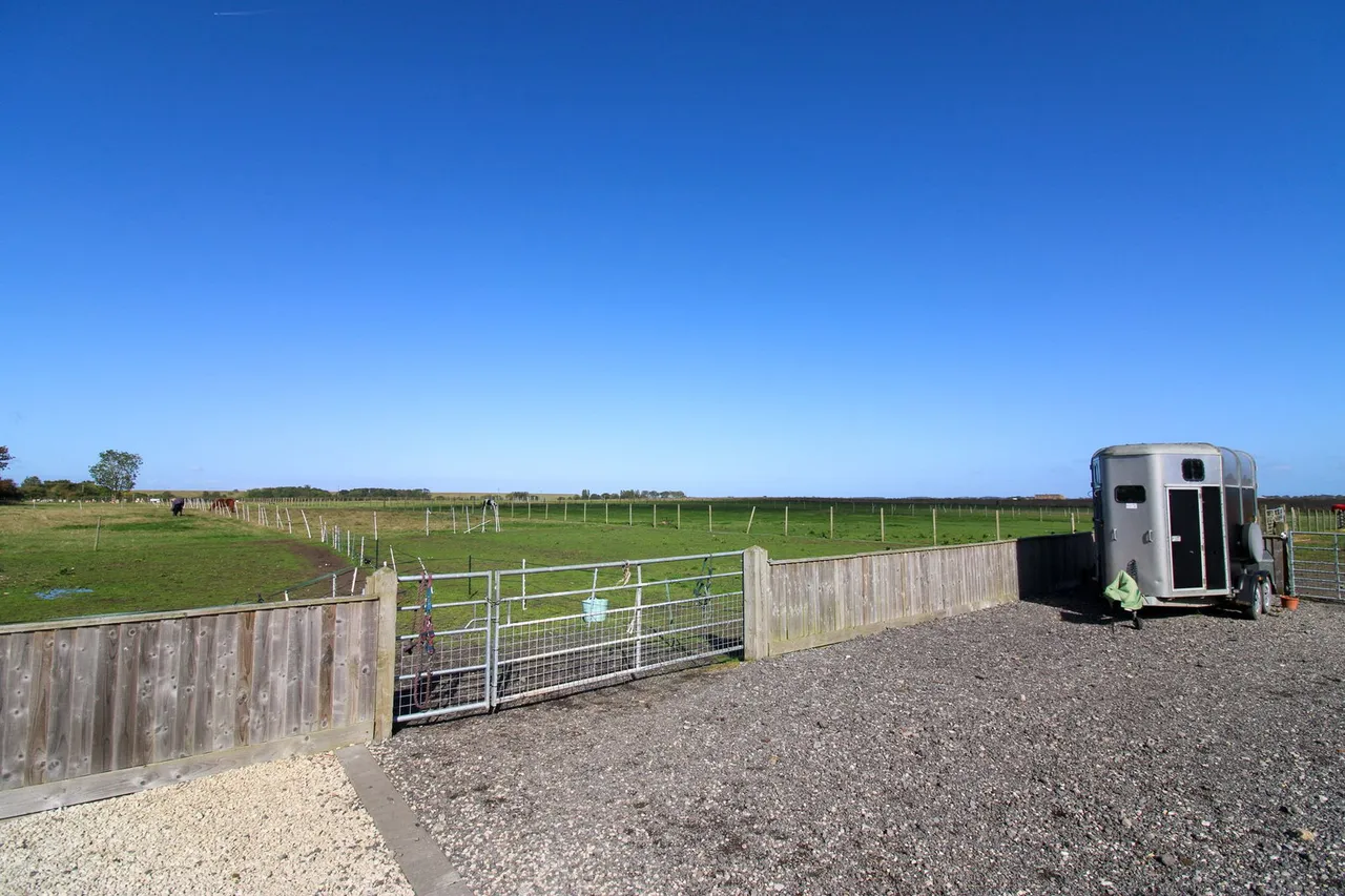 Newbridge Lane, Covenham St. Mary, Louth, LN11 0PQ, photo 6