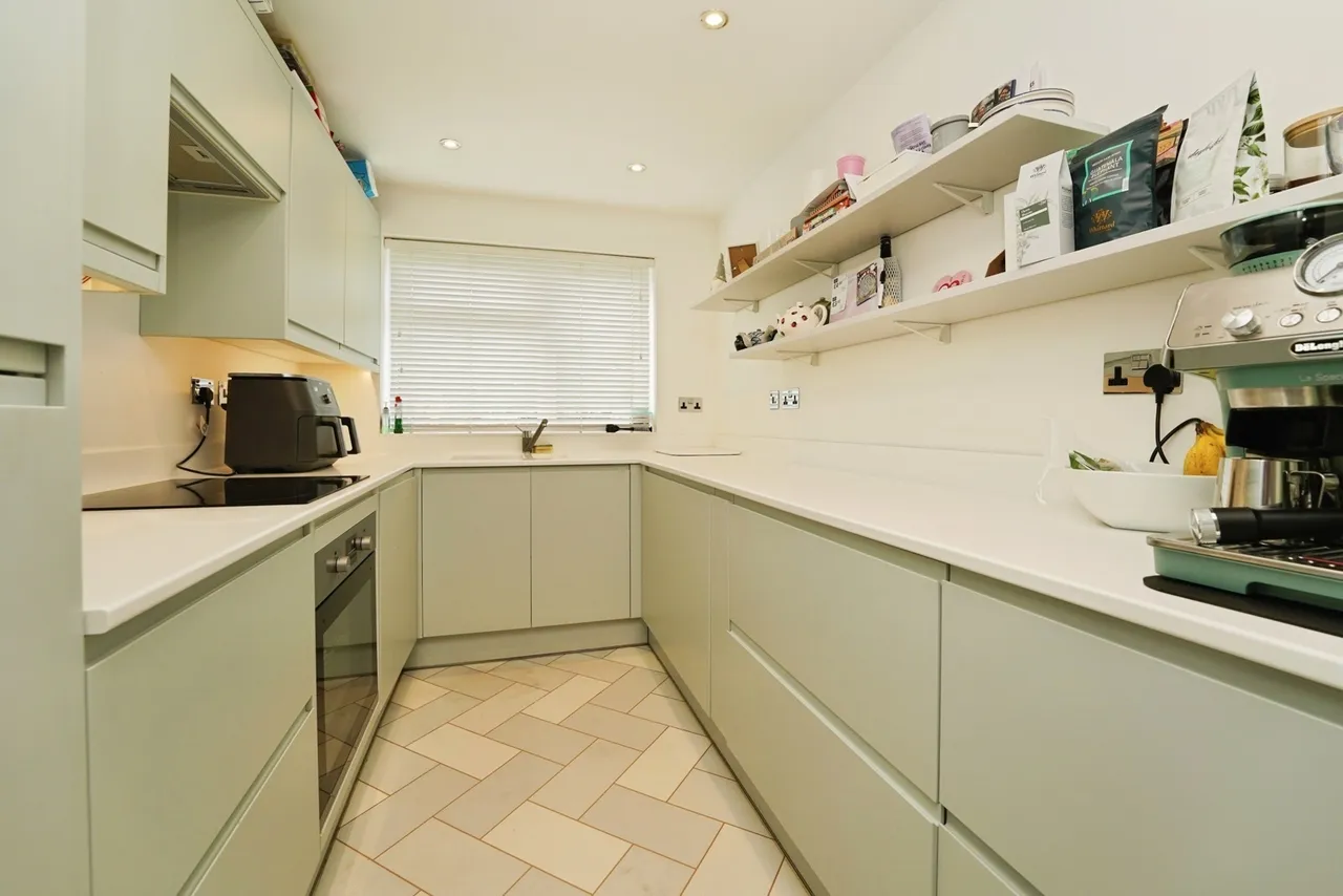 Painswick Road, Matson, Gloucester, Gloucestershire, GL4, photo 3
